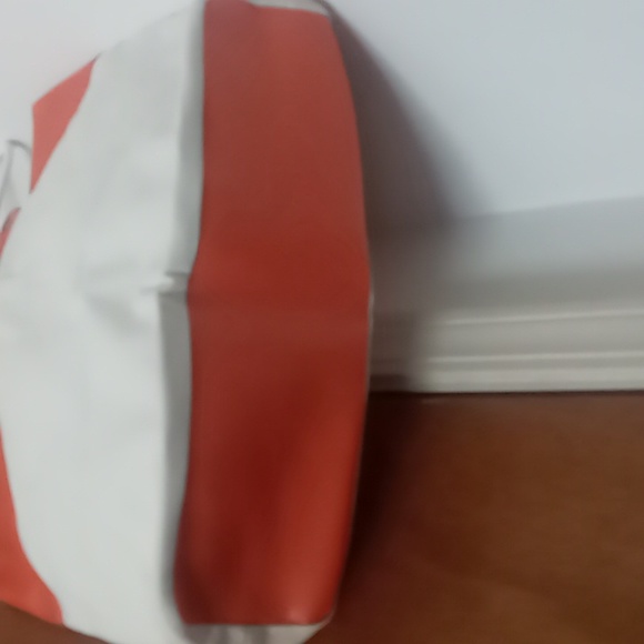 Tote Handbag - Picture 5 of 7